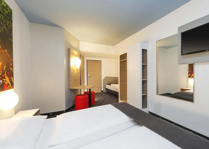 - 蒂尔加滕酒店 3*